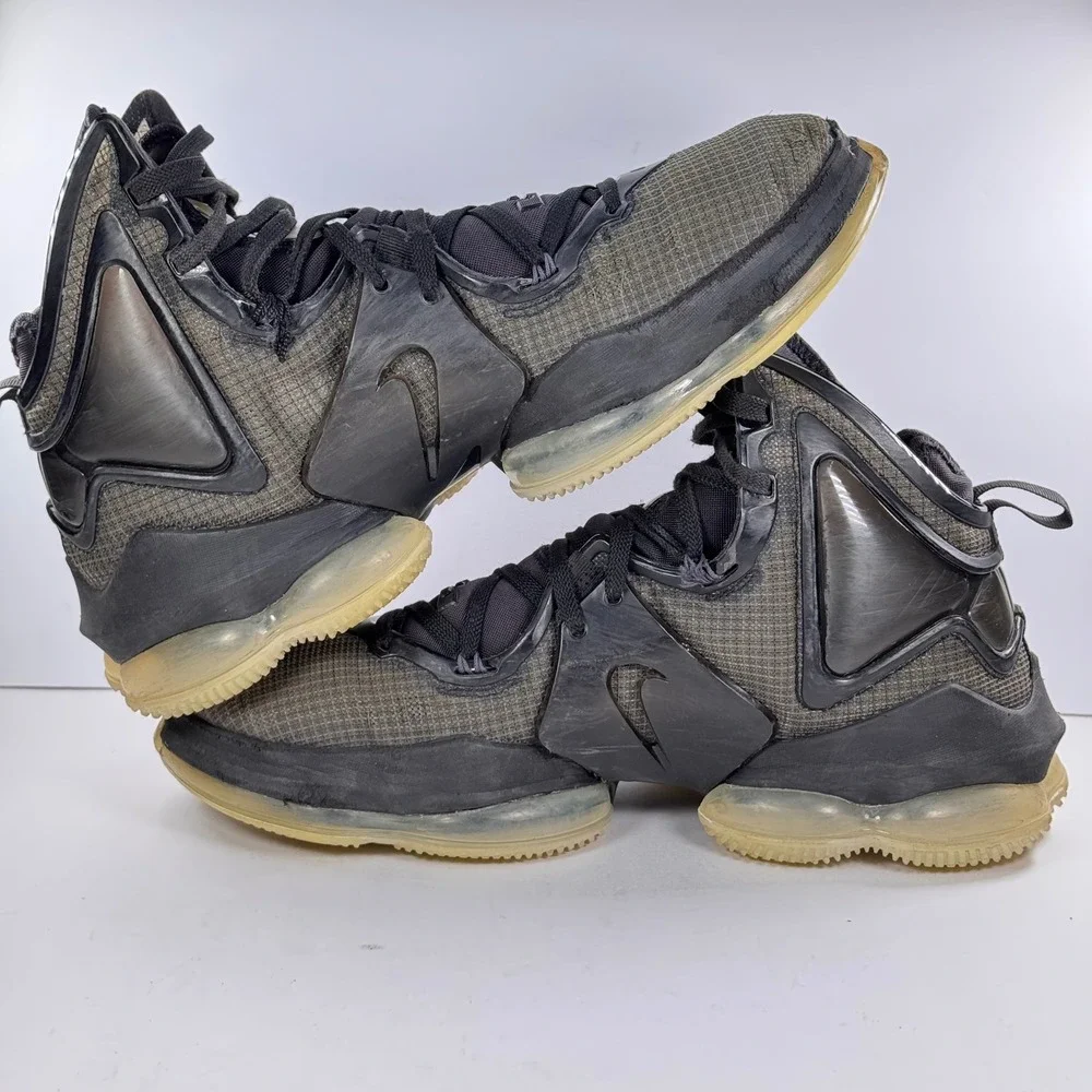 Nike LeBron 19 Black Anthracite Green Basketball Shoes CZ0203-003 Mens Size 13